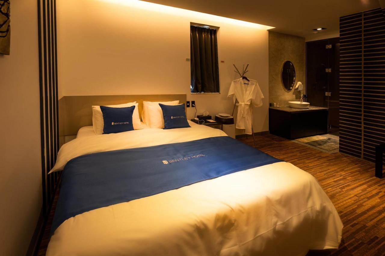 Chuncheon Hotel Bentley Exterior photo